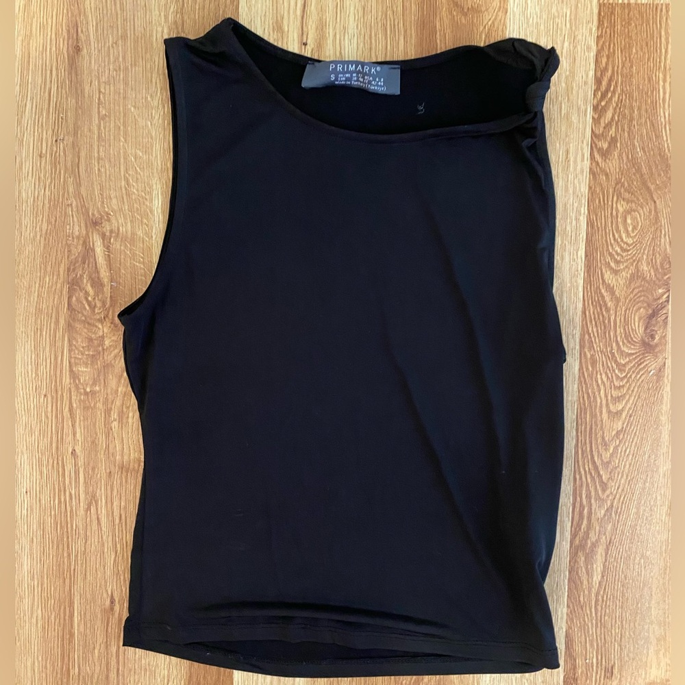 NWOT Black satin-feel workout tank